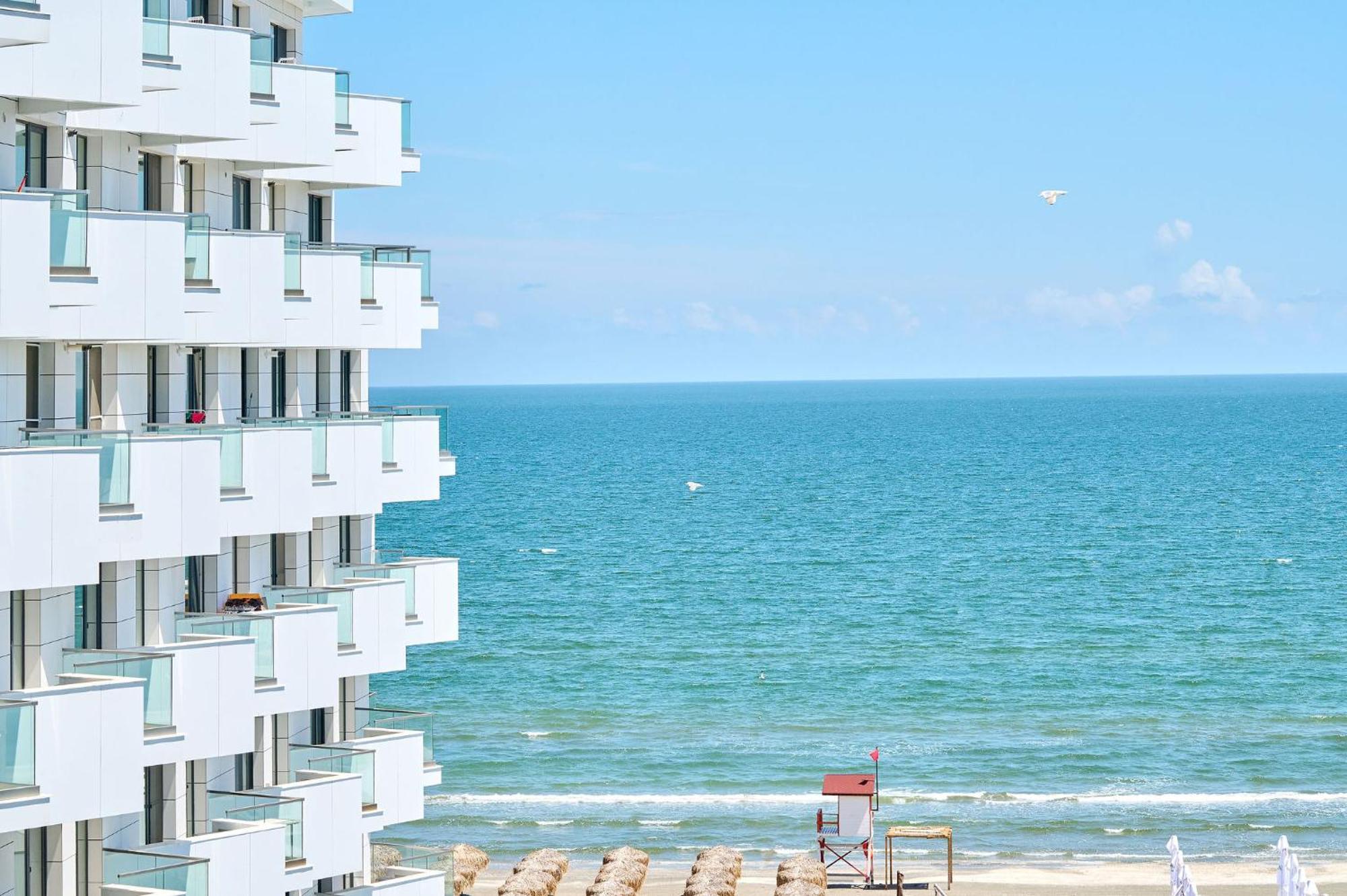 Mira Studio In Infinity Beach Resort - Parking Mamaia Exterior photo